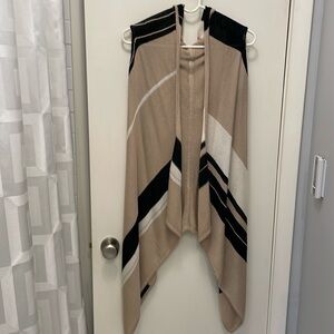 Zoe Couture sleeveless hooded fun sweater!